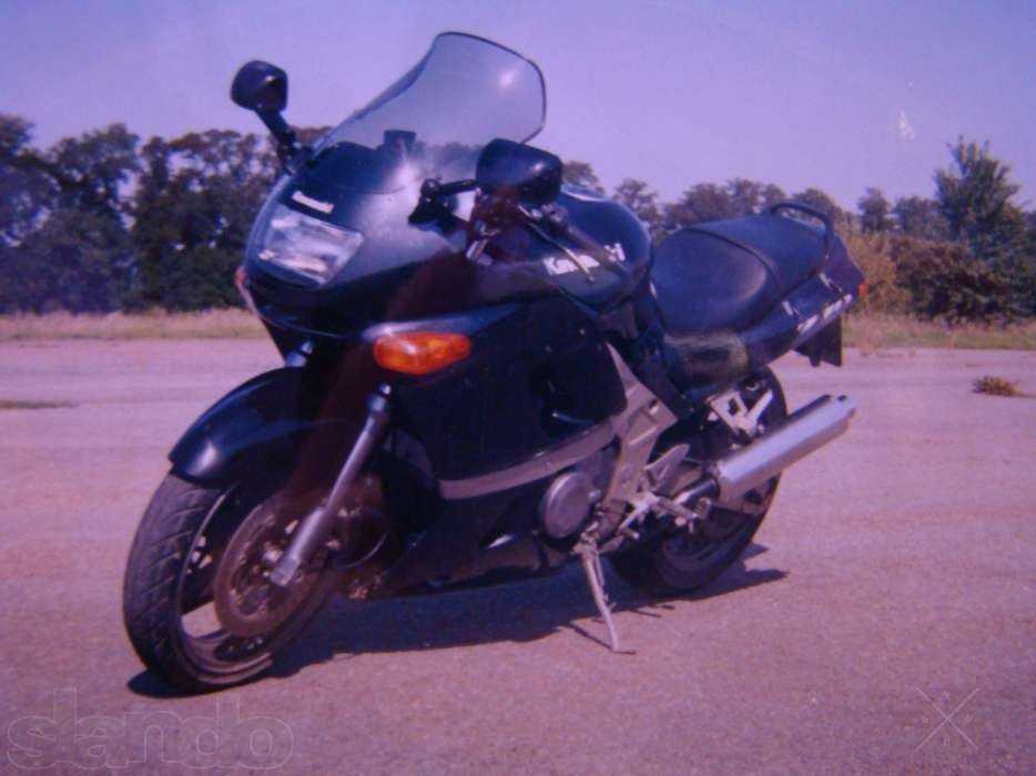 Продам мотоцикл Kawasaki zzr 400