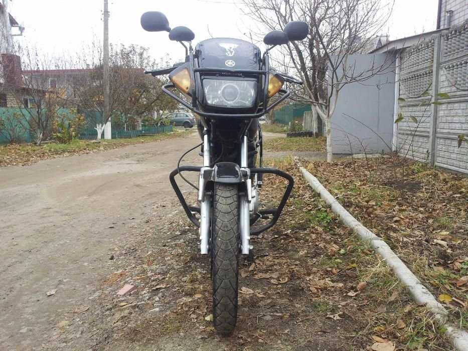 Продаю мотоцикл Yamaha YBR 125