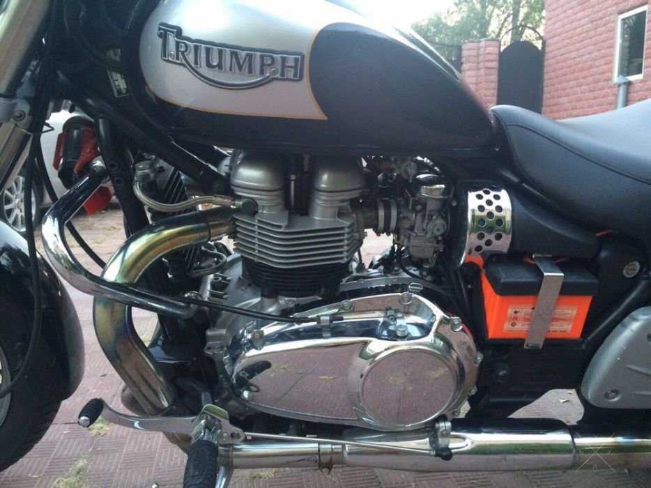 Мотоцикл Triumph