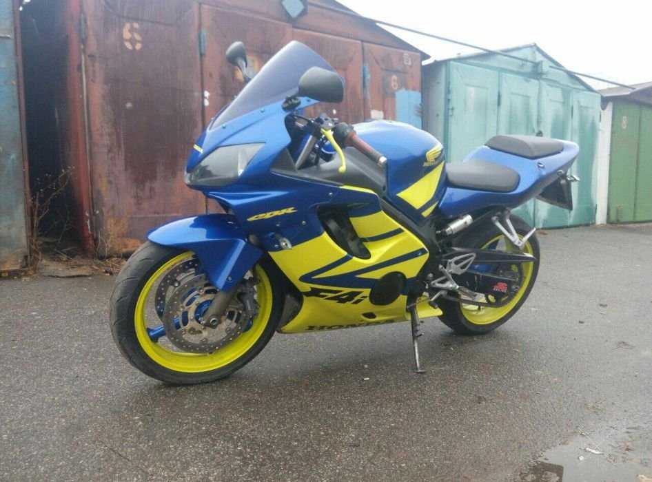 Мотоцикл Honda 2002 г.