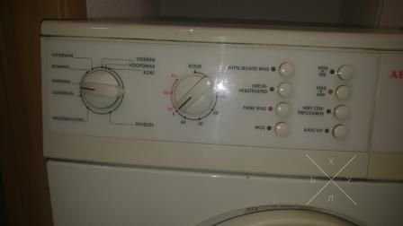 Продам стиральную машину AEG 60300