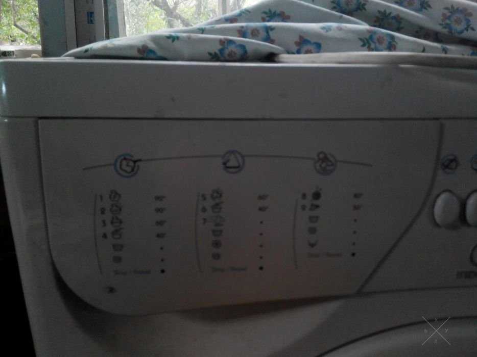 Стиральная машинка indesit w105tx
