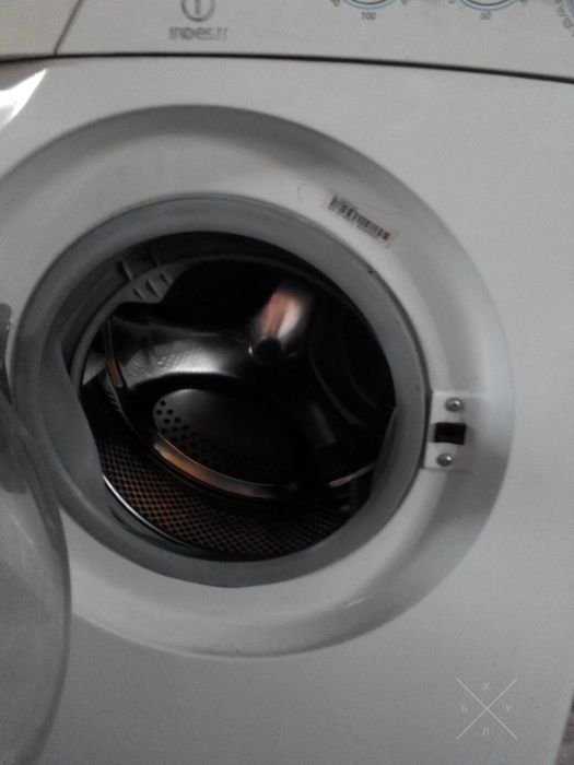 Стиральная машинка indesit w105tx