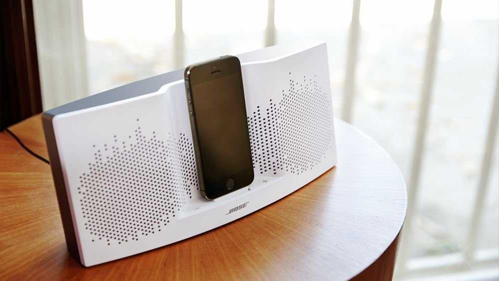 Акустика для iPhone/iPod/iPad Bose SoundDock XT