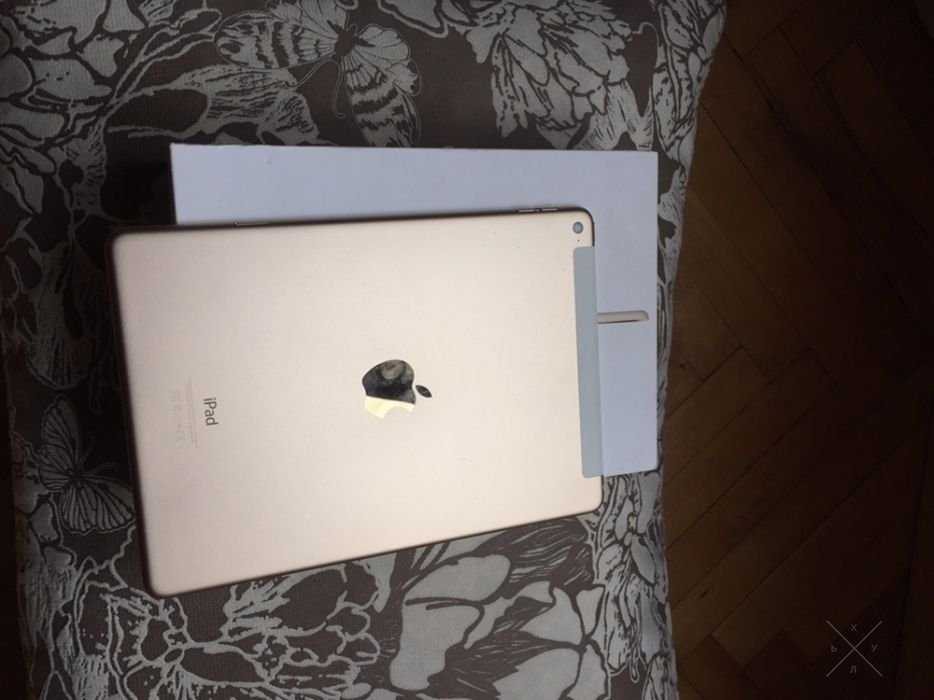 iPad Air 2 16gb 3G gold полный комплект