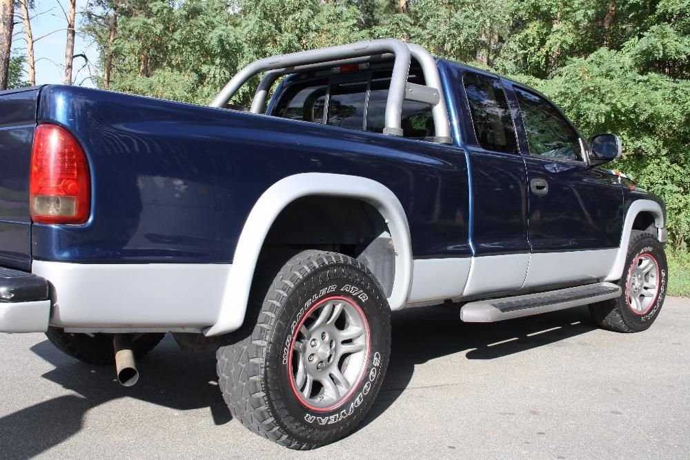 Автомобиль пикап Dodge Dakota