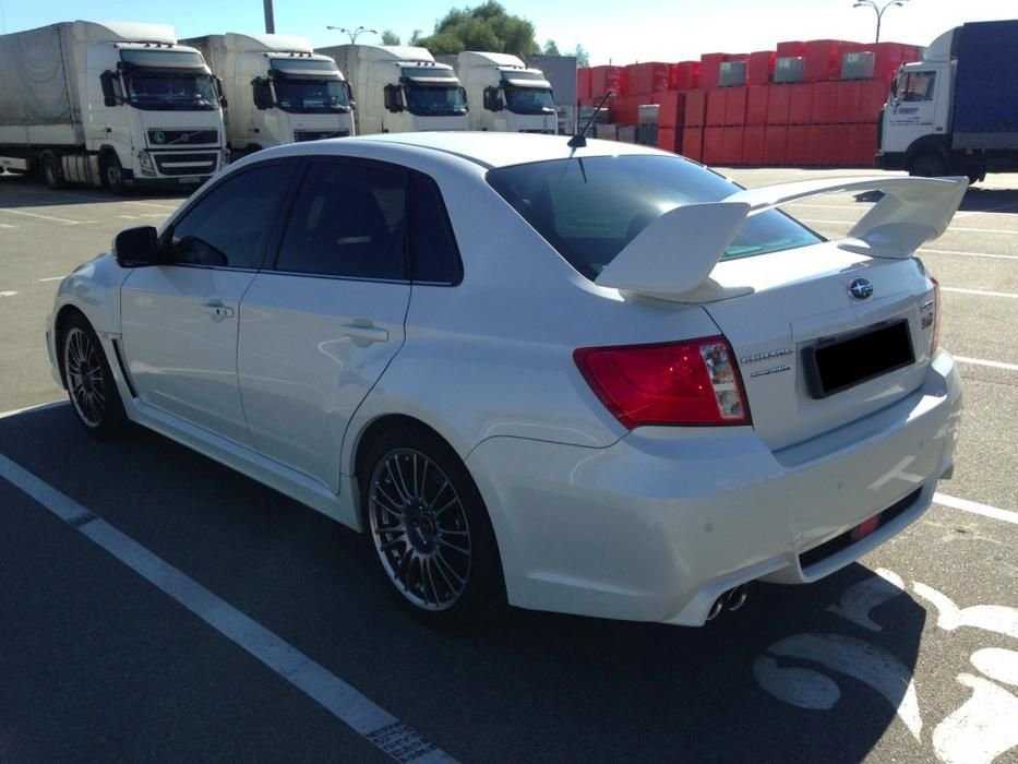 Subaru impreza wrx sti. Собственник. Сток. Не бита. Киев.