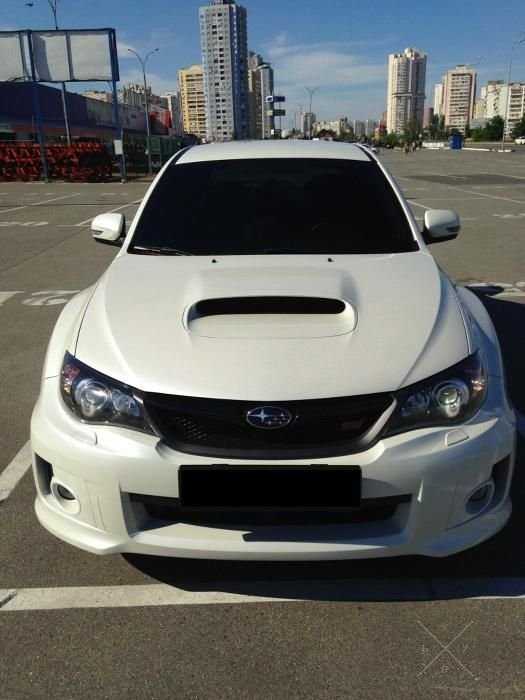 Subaru impreza wrx sti. Собственник. Сток. Не бита. Киев.