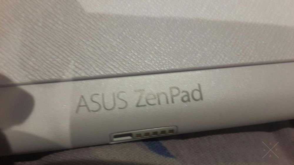 Asus zenPad10 планшет .