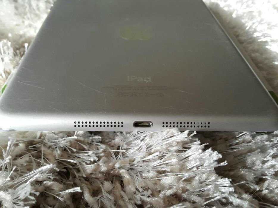Продам Ipad mini 1432 32gb