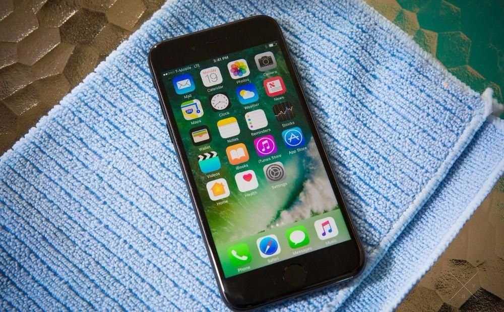 Apple Iphone 7 4.7" 3G Реплика Айфон 1 в 1 с Оригиналом! +Power Bank!