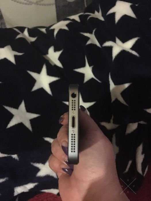 Продам iphone 5s 32gb spice gray