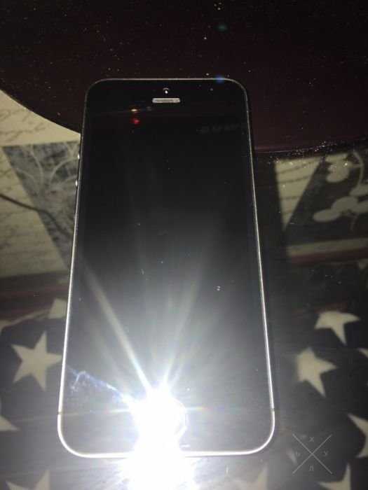 Продам iphone 5s 32gb spice gray