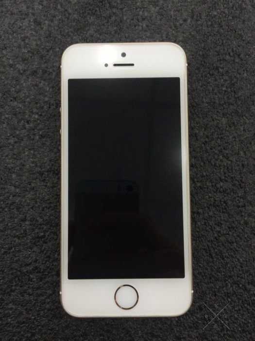 iPhone 5s 16gb Gold - состояние 5/5 полный комплект