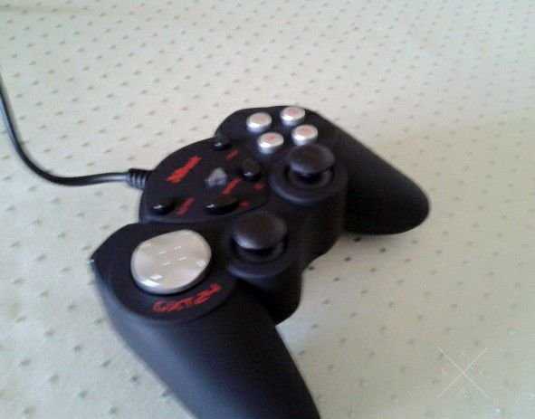 Игровая приставка Trust Compact Gamepad gxt 24