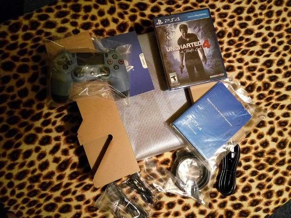 ТОПОВАЯ игровая приставка Sony PlayStation 4 (PS4) 500GB + Uncharted
