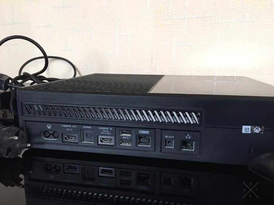 Игровая приставка XBox One 500Gb