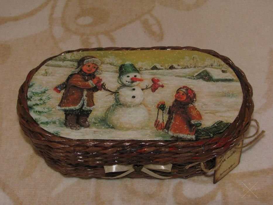 Шкатулка из бумажной лозы новогодняя