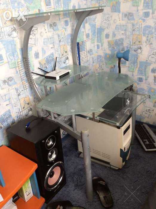 Компьютерный стол