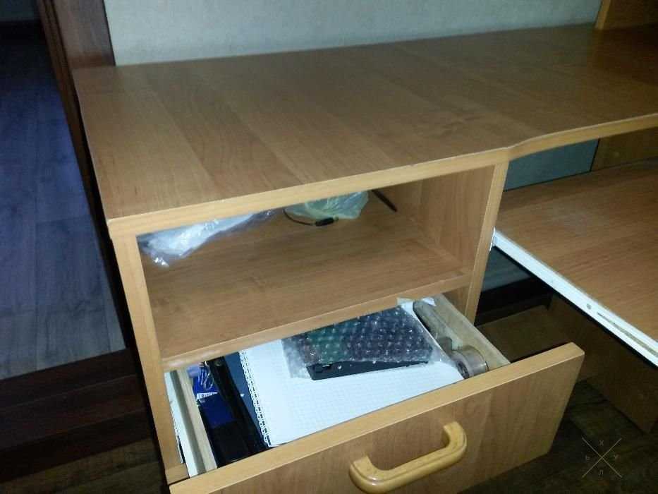 компьютерный стол бу (б/у, б.у.)