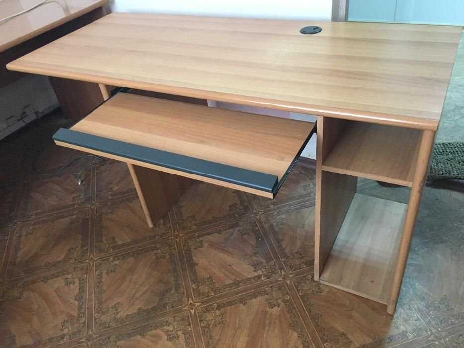 Стол офисный компьютерный