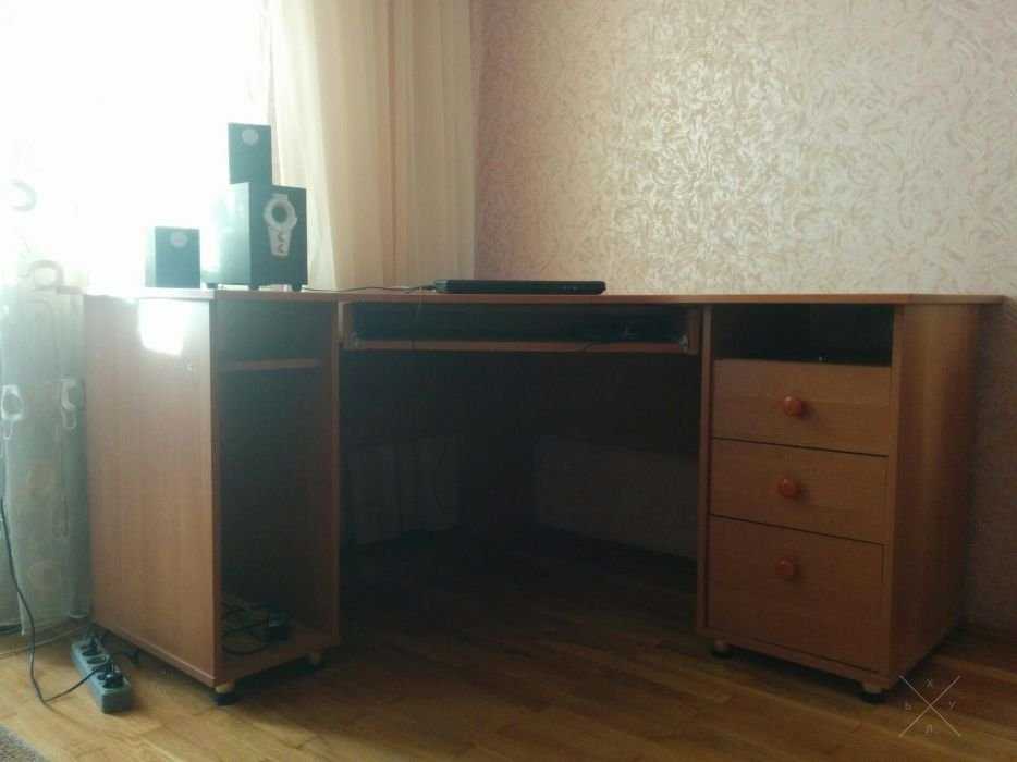 стол компьютерный