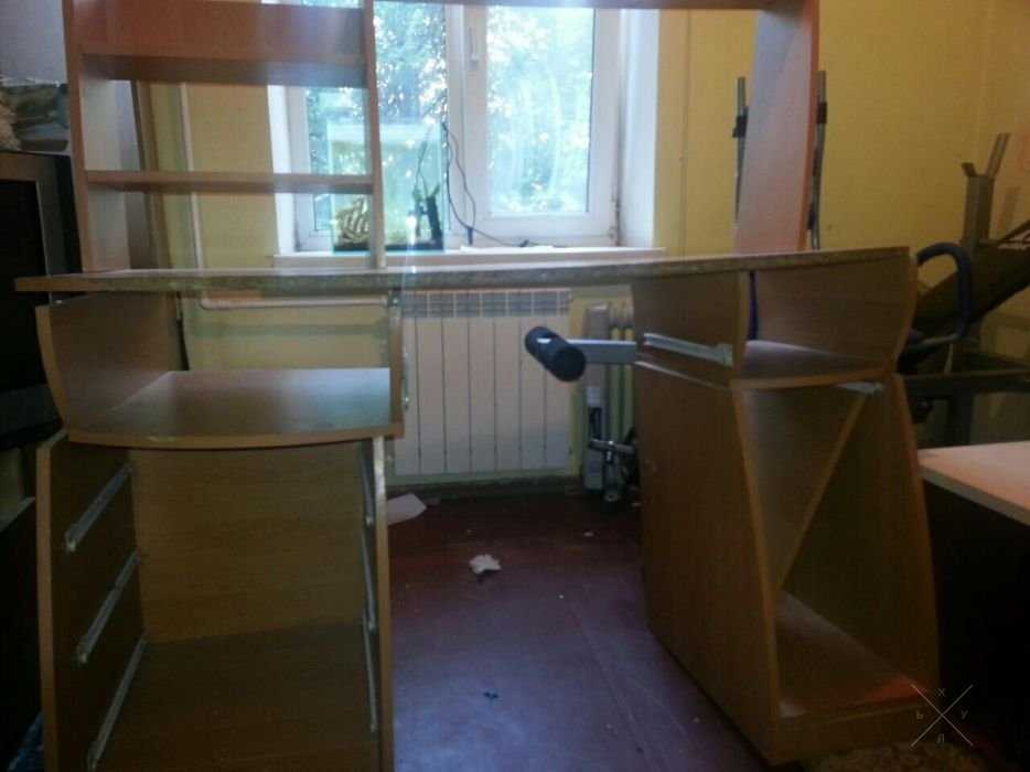Компьютерный стол