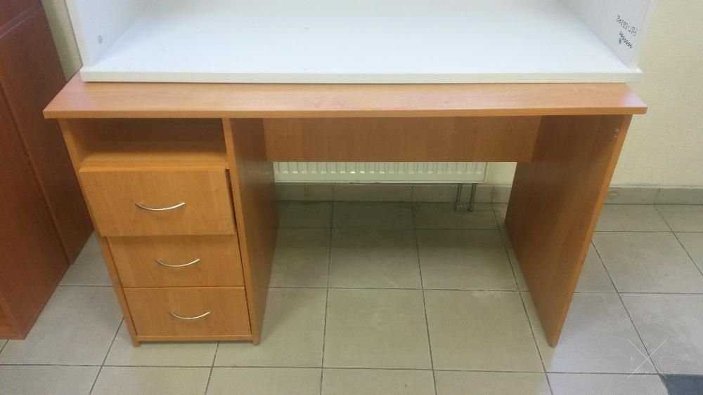 Стол компьютерный