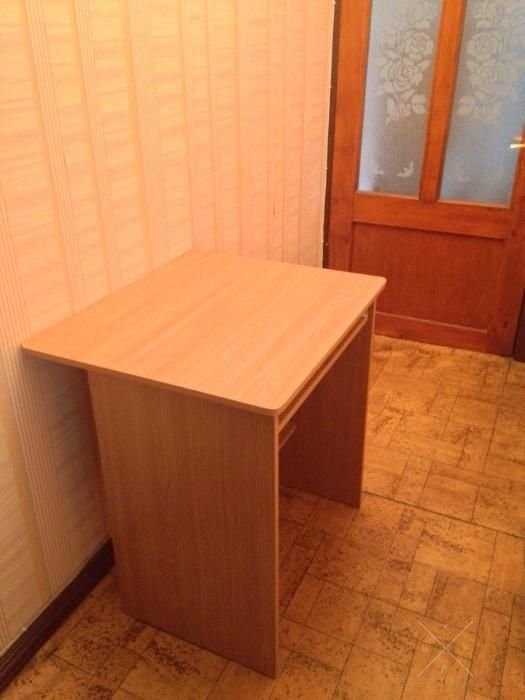 Стол компьютерный
