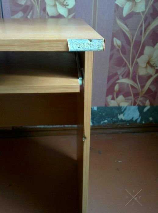Продается компьютерный стол