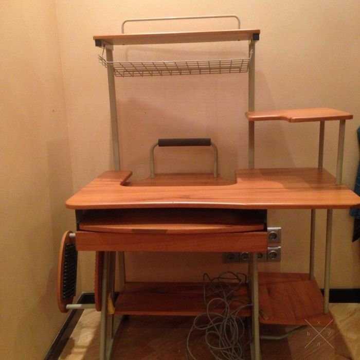 Компьютерный стол