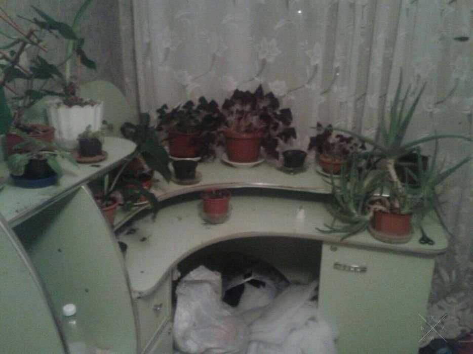 Стол компьютерный