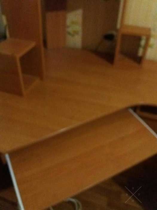 Продам стол компьютерный