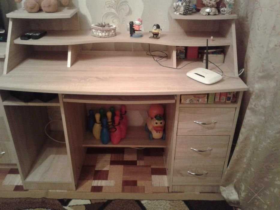 Компьютерный стол