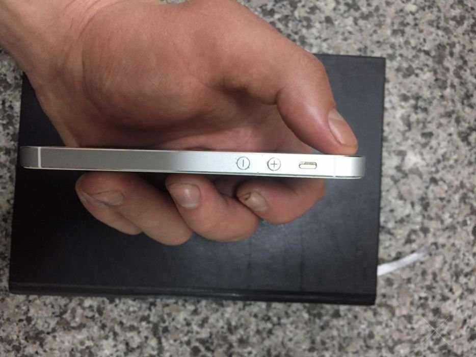 IPhone 5s 16g wite