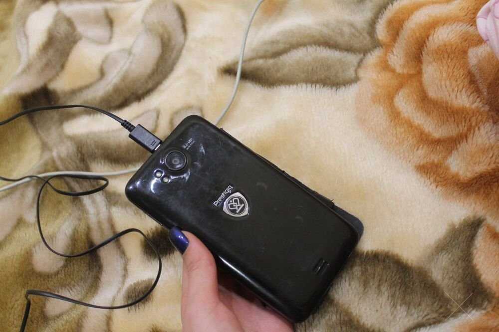 Телефон Prestigio5300