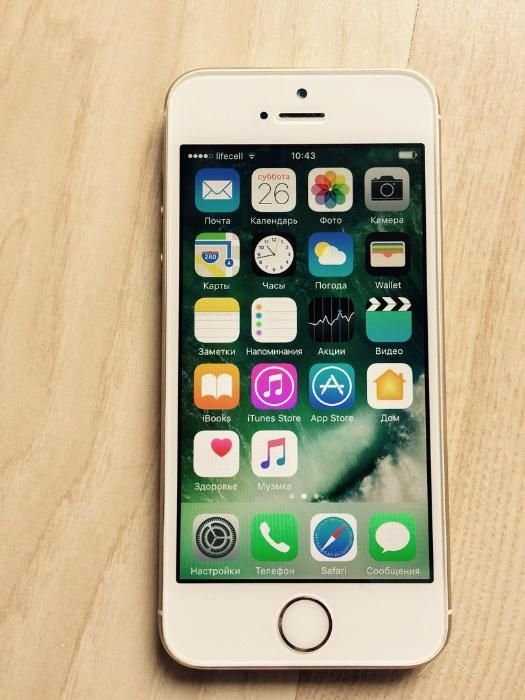 iPhone 5s Gold Neverlock 16 gb. (Полный комплект) отличное состояние