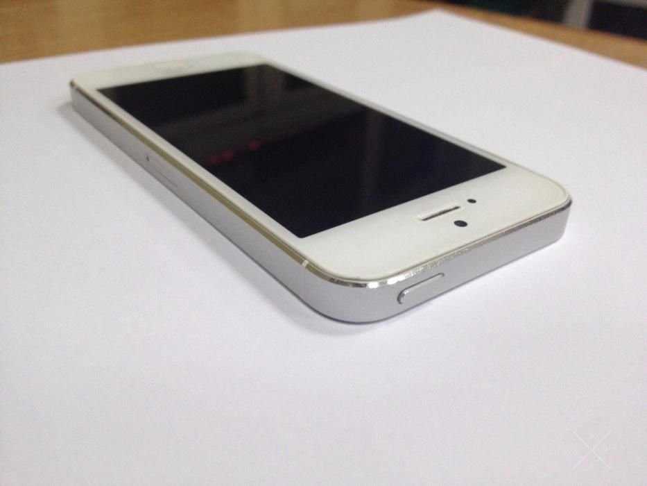 Продам iphone 5 16gb Silver neverlock