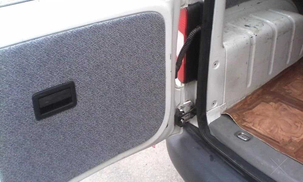ПРОДАМ Volkswagen Caddy пасс. 2005
