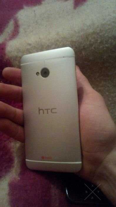 HTC ONE M7 dual sim