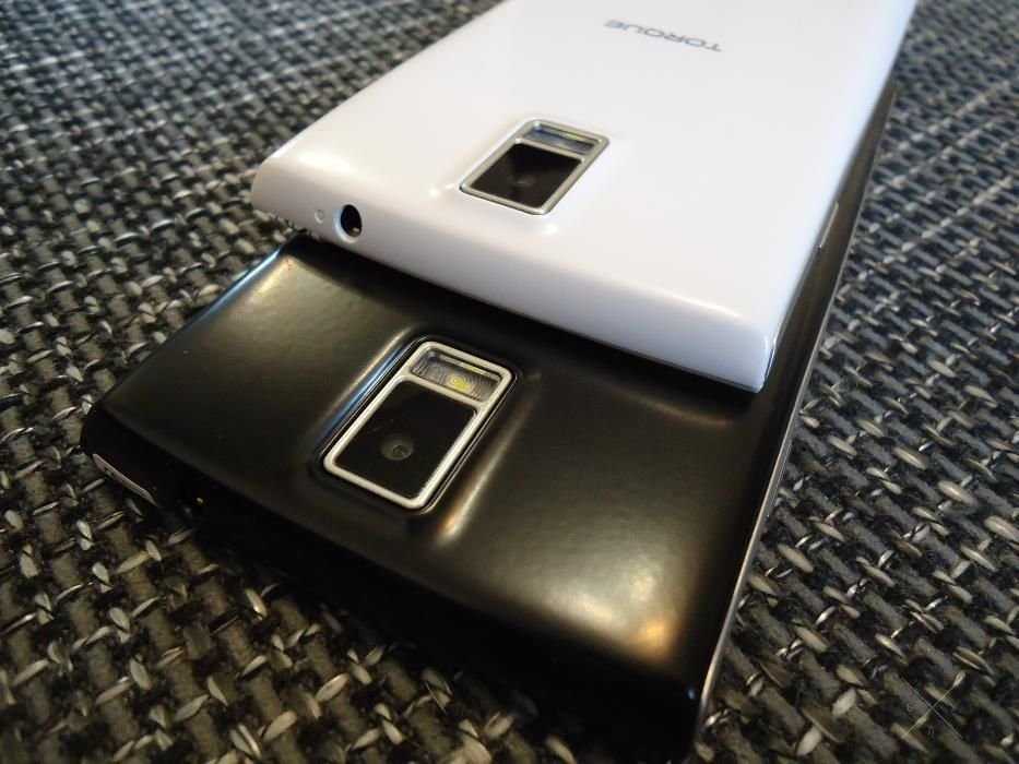Смартфон НТС Desire G6 _ 2Sim _ экран 5''_ 6 Ядер _ 8Мпх _ 4GB _ Wi-Fi