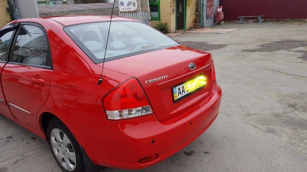 Продам KIA cerato LX газ/бензин