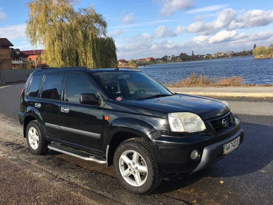 Nissan X-Trail 2,0 черный, МТ, Киев