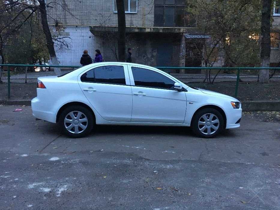 Продаю практически новый Mitsubishi Lancer X 10 2015 года