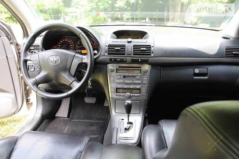 Toyota Avensis 2.0