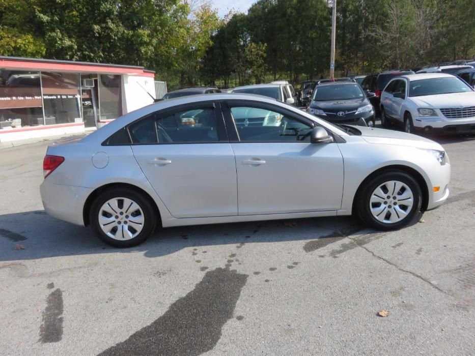 2013 Chevrolet CRUZE LS