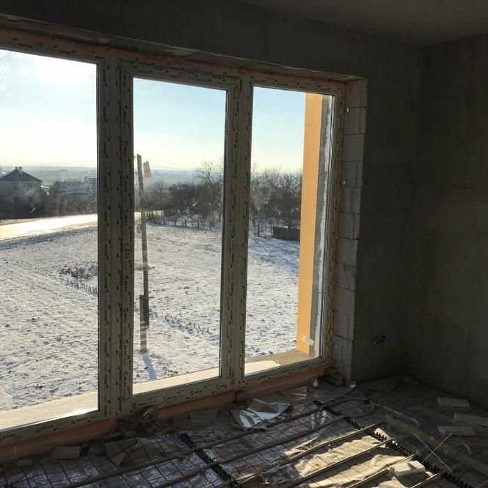 Продам терміново квартиру 2 поверхову у передмісті Львова