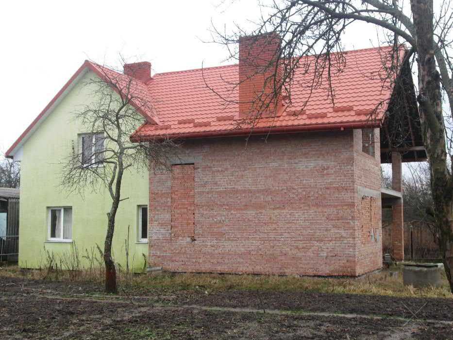 продається будинок в с. Суховоля 5 хв. їзди від Метро