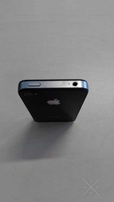 Продам Iphоne 4S Apple