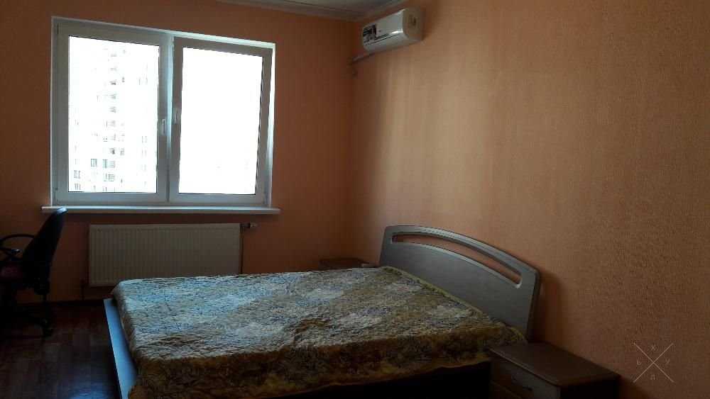 Современная 1-ком.кв. с евроремонтом по ул.Урловская. м.Позняки.
